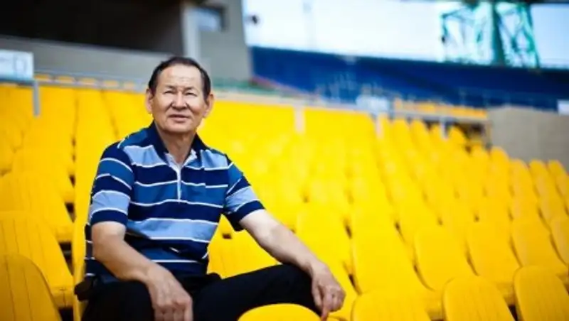 Президент ФФК призвал поддержать сборную в матче с  Данией