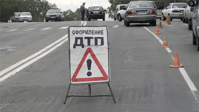 На автодороге «Астана-Петропавловск» в результате ДТП пострадали 4 человека, фото - Новости Zakon.kz от 09.11.2013 21:23