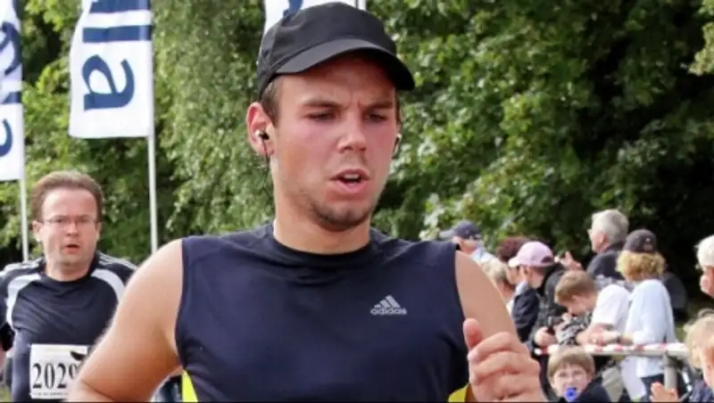 Девушка пилота упавшего A320 сообщила, что он хотел "изменить систему"