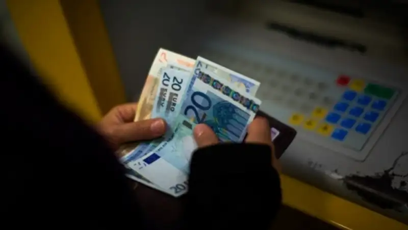 Курс валют в Казахстане на 22 августа 2015 года