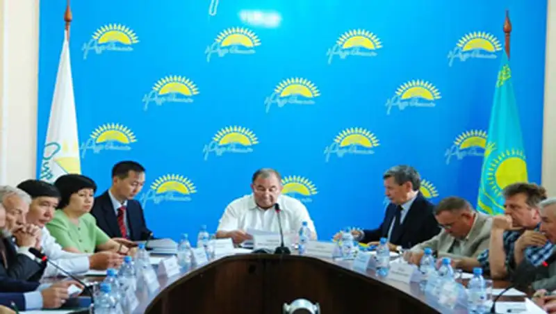 Передать госуслуги Центрам обслуживания населения предложили общественники ВКО