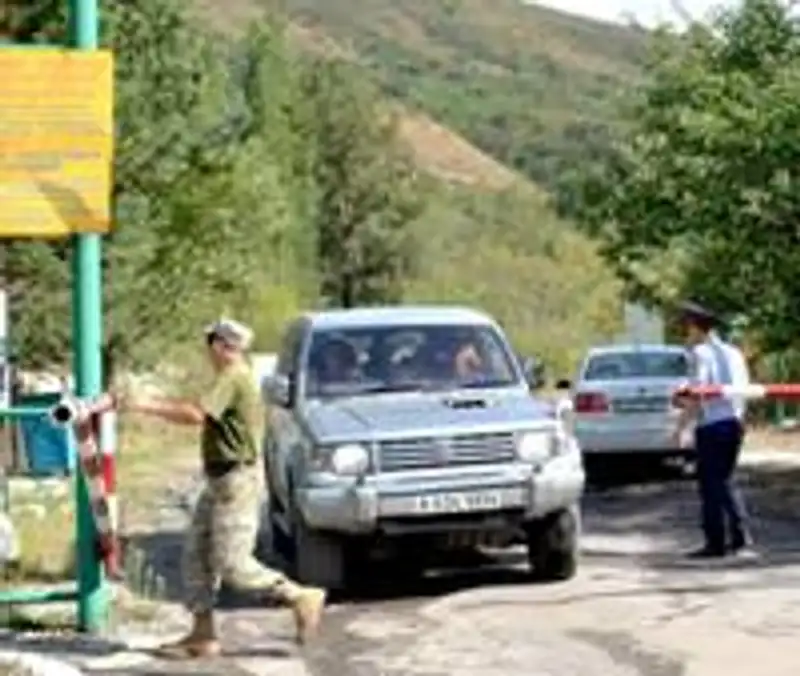 Полицейские обнаружили в Иле-Алатауском природном парке автомашину «УАЗ» - изъяты отпечатки пальцев