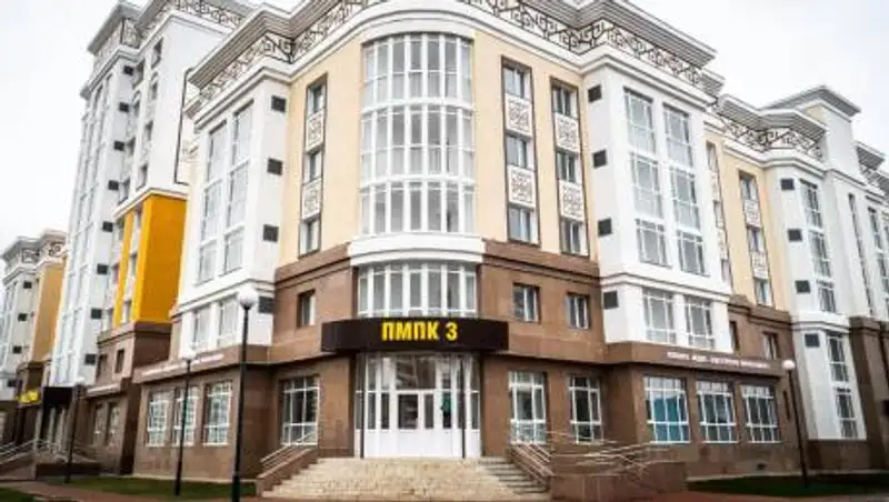 Аким столицы Алтай Кульгинов вручил ключи от социальных квартир