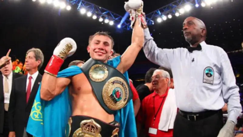 От коронавируса умер известный рефери, работавший на бое Головкин - Маклин