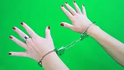 В Алматы задержана мошенница, фото - Новости Zakon.kz от 01.11.2022 18:32