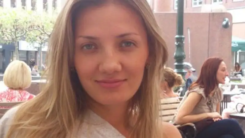 Алматинка, лишившаяся ног в ДТП, переведена из реанимации