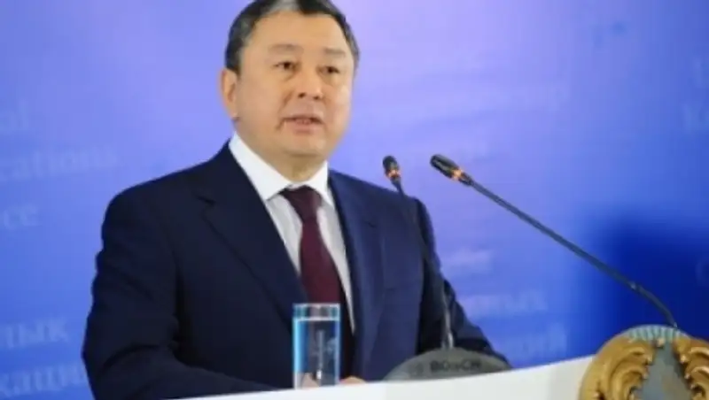 В Астане на дорогах будут наносить покрытие по канадской технологии