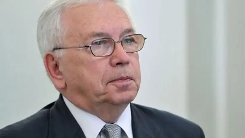 Лукин оценил как "достаточно приемлемые" условия плена наблюдателей ОБСЕ