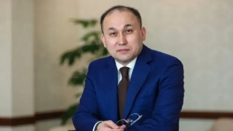 Даурен Абаев поздравил казахстанских журналистов