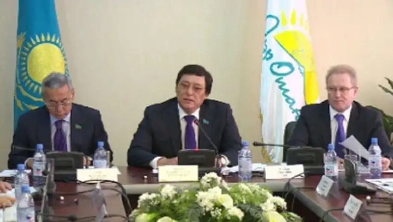 По программе индустриализации быстрее всего развивается автомобильная промышленность, фото - Новости Zakon.kz от 25.10.2013 15:38