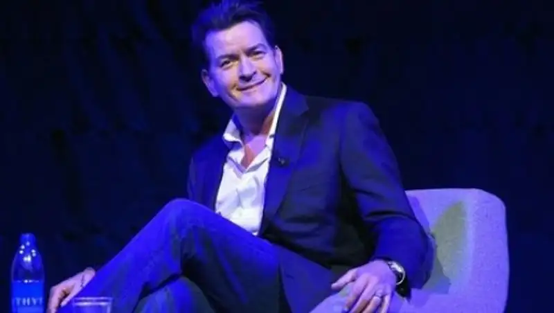 Чарли Шин вылечился от ВИЧ