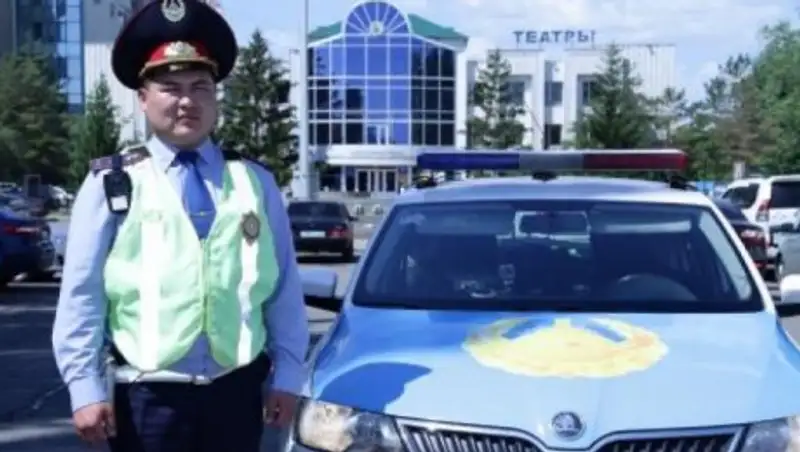 Полицейского-героя в Нур-Султане посадили за коррупцию