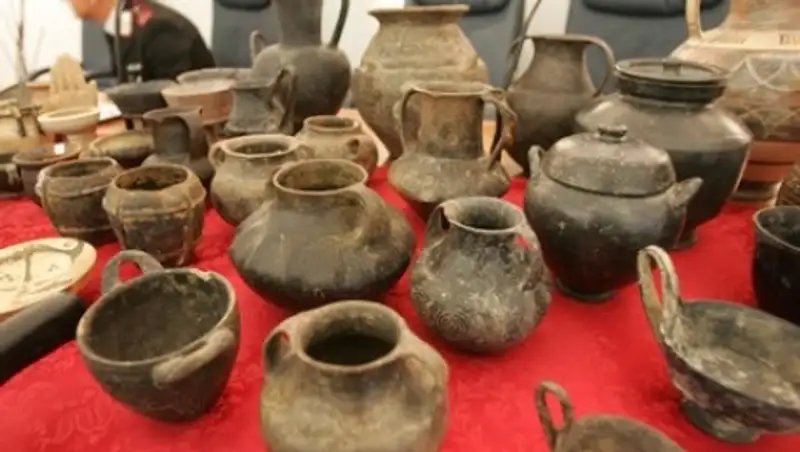 В Швейцарии обнаружили более 5 тысяч украденных предметов античности