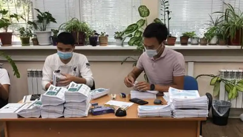 Мы горим на работе - налоговики обратились к алматинцам