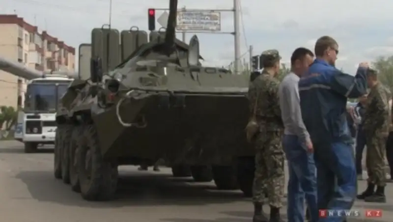 Новые подробности резонансного ДТП с участием БТР рассказали военные Темиртау