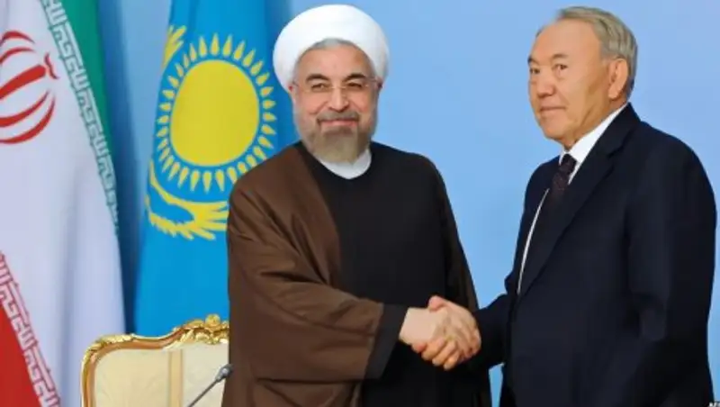 Назарбаев поздравил Рухани с переизбранием