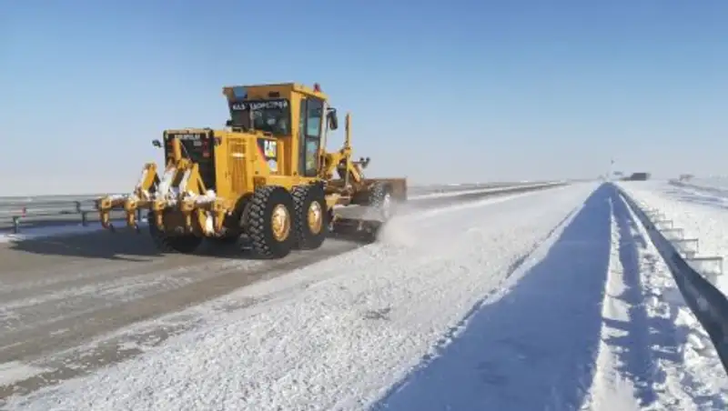 В шести областях Казахстана ограничено движение автотранспорта
