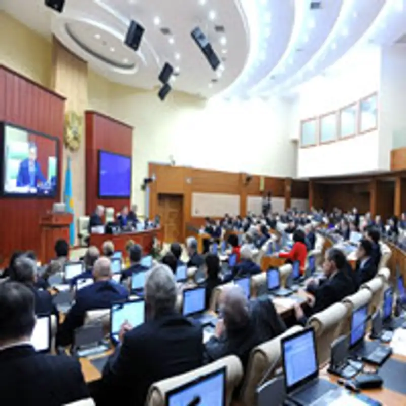 В Мажилисе определились с вопросами, которые будут обсуждены на предстоящем пленарном заседании палаты , фото - Новости Zakon.kz от 19.04.2013 18:37