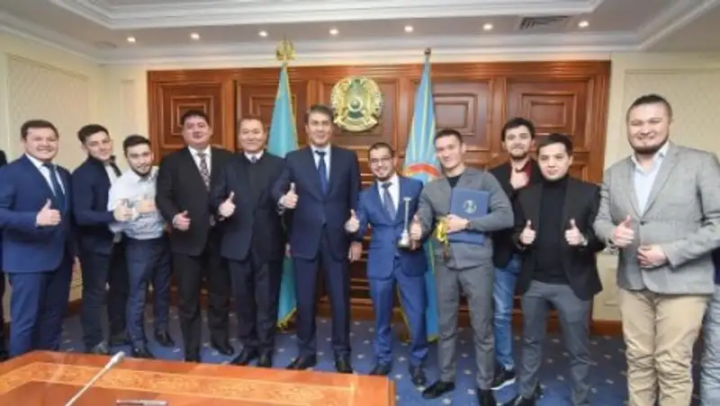 Исекешев поздравил победителей Высшей лиги КВН