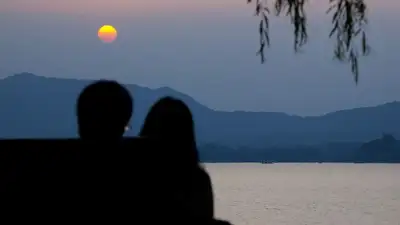 в Китае молодая пара вышла на пенсию и бросила работу, фото - Новости Zakon.kz от 02.03.2023 13:30