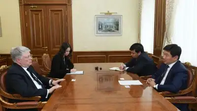 пресс-служба акима Алматы, фото - Новости Zakon.kz от 13.06.2018 12:51