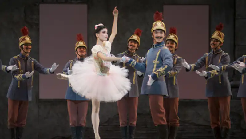На сцене "Астана Опера" с огромным успехом прошла комедийная балетная премьера "Коппелия"