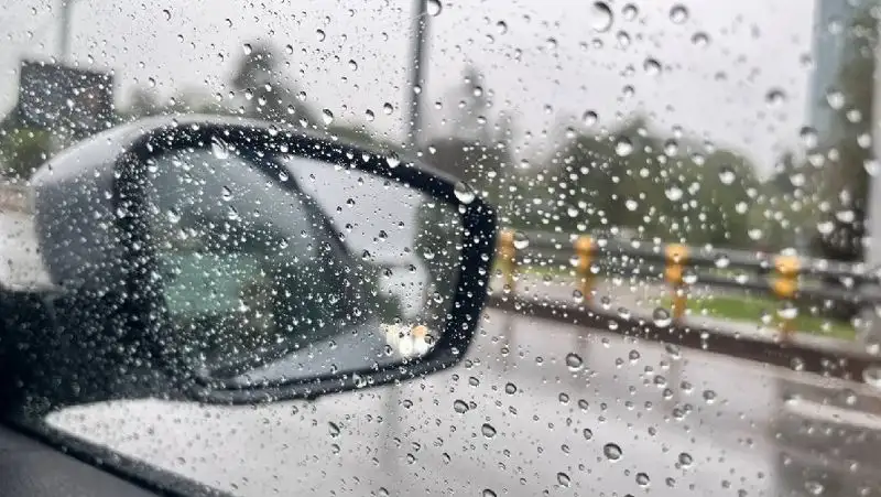 Сильный дождь с грозой ожидаются  в Алматы