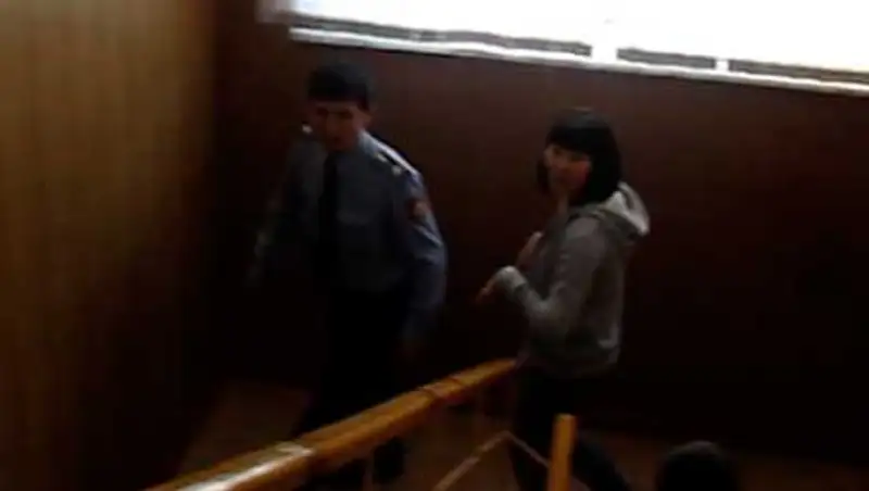 19-летняя Зарина сообщила о бомбе, потому что хотела в тюрьму