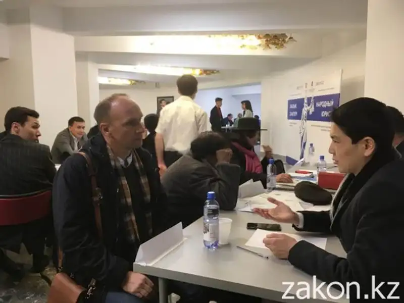 Тысячи казахстанцев получили помощь в рамках акции «Народный юрист», фото - Новости Zakon.kz от 25.11.2019 14:03