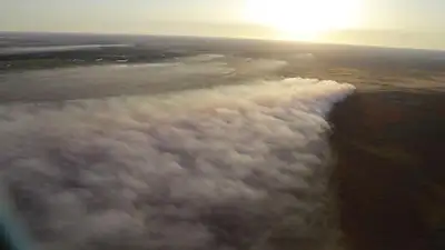 Опубликовано атмосферное видео смога в Атырау, фото - Новости Zakon.kz от 03.04.2023 13:31