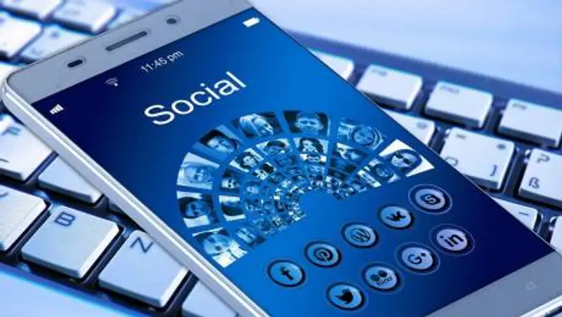 Цукерберг отреагировал на масштабный сбой Facebook, Instagram и WhatsApp