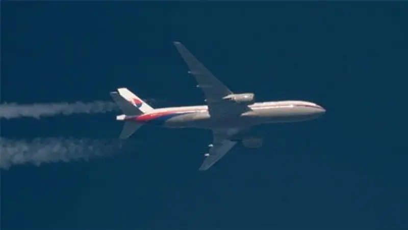 Субмарина из Австралии закончила искать "Боинг"