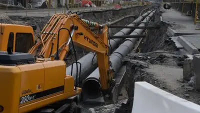 пресс-служба акима Алматы, фото - Новости Zakon.kz от 12.07.2018 12:53