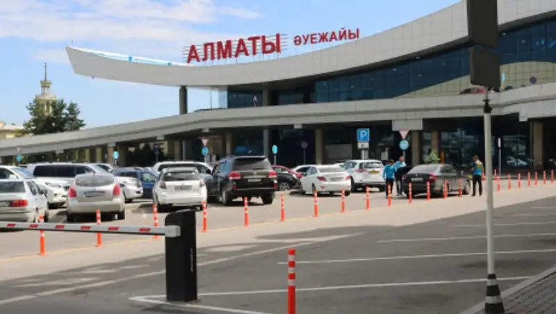 Как менялся аэропорт Алматы в течение года
