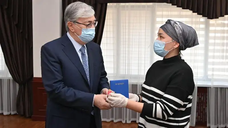 Токаев о погибших сотрудниках силовых структур: Они – настоящие герои