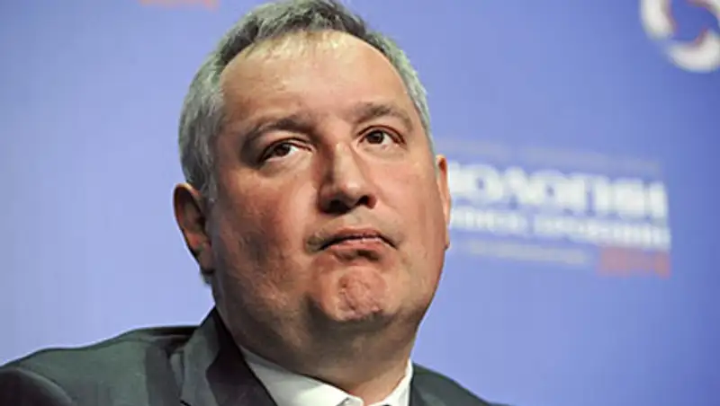 Рогозин назвал дату передачи «Мистраля» России