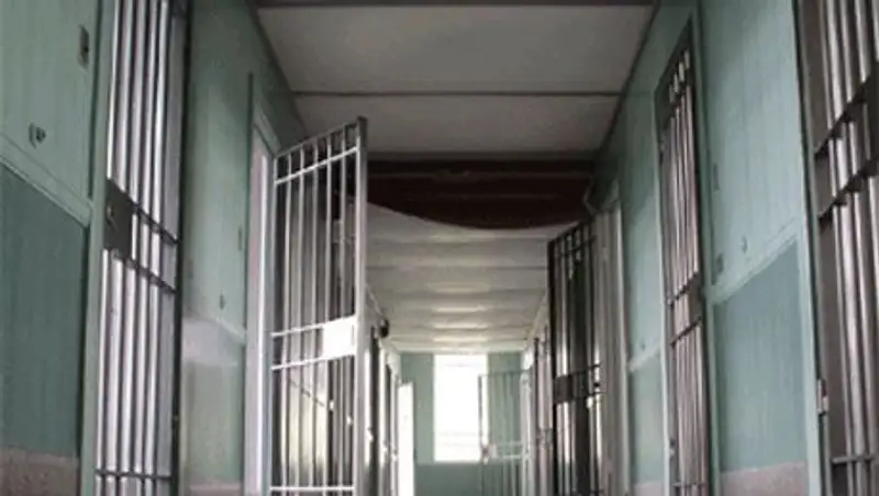 В Атырау у заключенных украли 323 млн. тенге