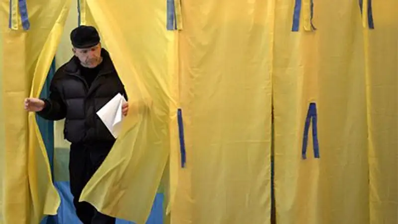 ЦИК Украины: подсчет голосов на участках завершен