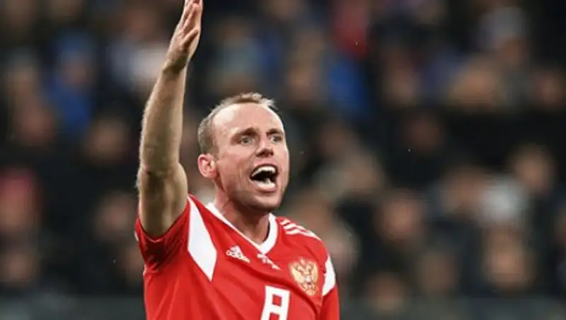 Капитан «Спартака» ответил назвавшим его проституткой фанатам