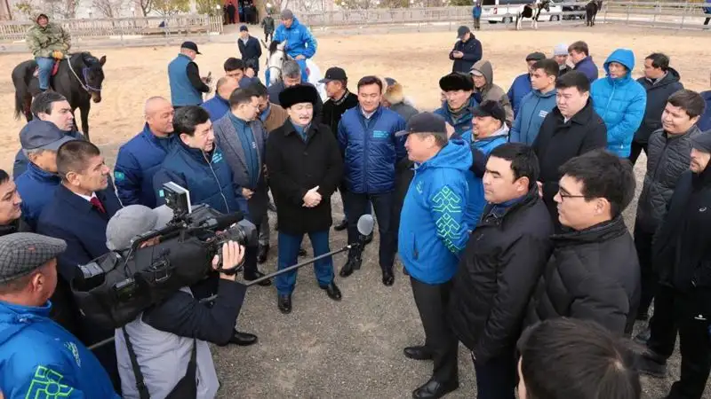 Сторонники Токаева встретились с избирателями Мангистауской области