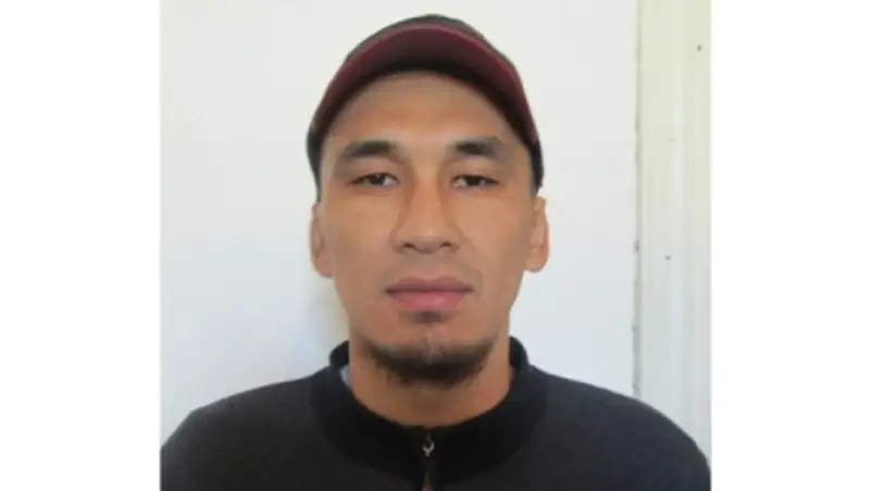 По предварительным данным, при задержании сбежавших преступников ликвидирован А.Мусуралиев