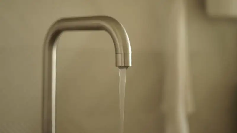 Астанчанам объяснили причины перебоев с питьевой водой