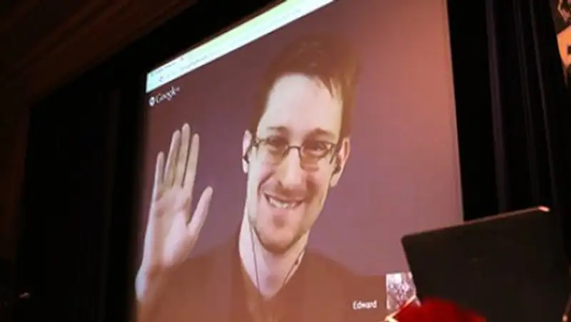 Эдвард Сноуден назвал взлом серверов АНБ «приветом из России»