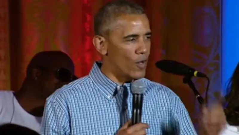 Обама в День независимости спел для дочери