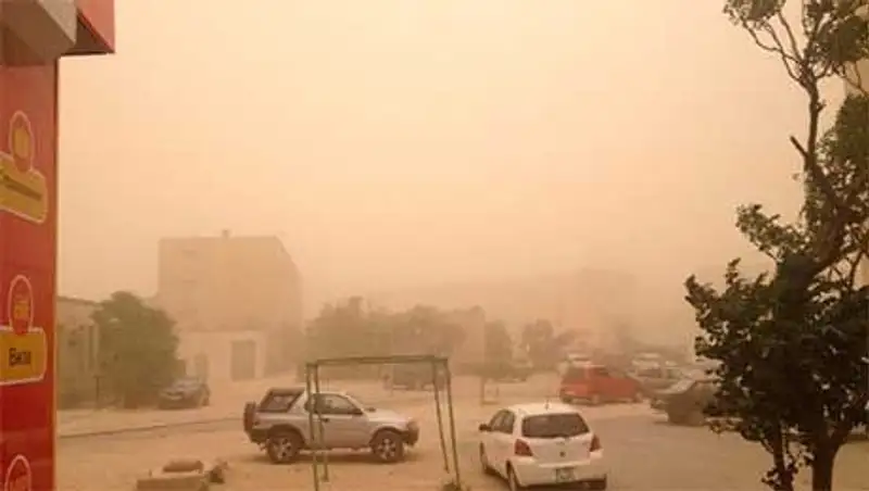 Жители Актау сегодня оказались в эпицентре пыльной бури