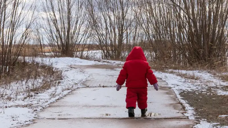 В Аркалыке неизвестный мужчина преследовал детей