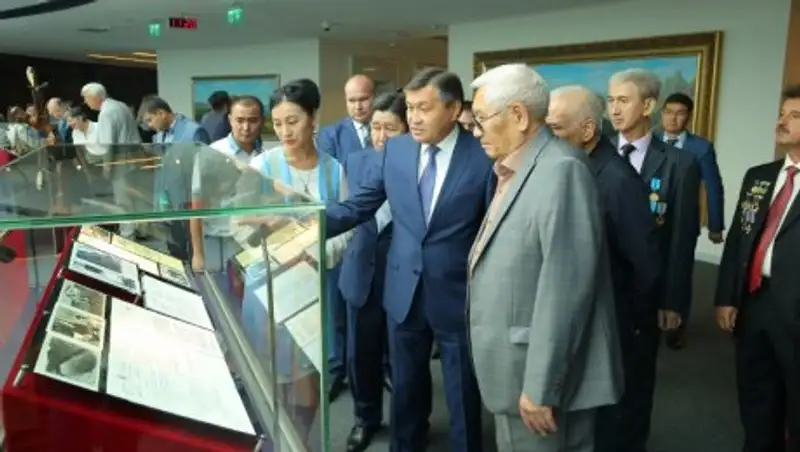 Рассекреченные архивы о Семипалатинском полигоне представили в Астане