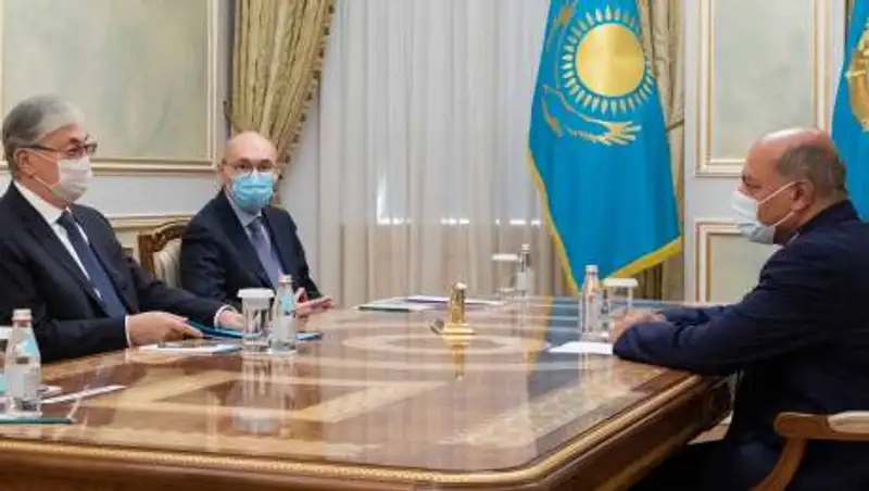 Токаев провел встречу с Чакрабарти