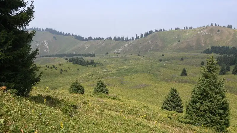 Шесть казахстанских туристов перешли границу РК при походе в горы
