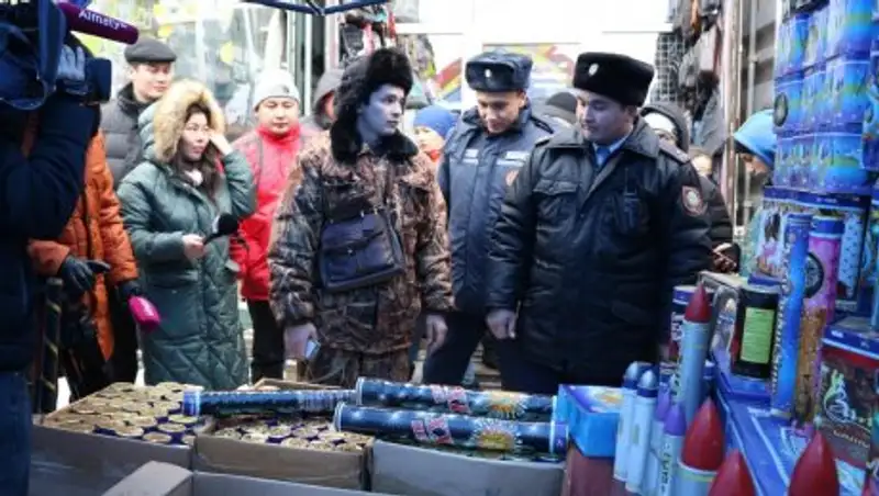 Во время рейда в Алматы изъято около тонны пиротехники